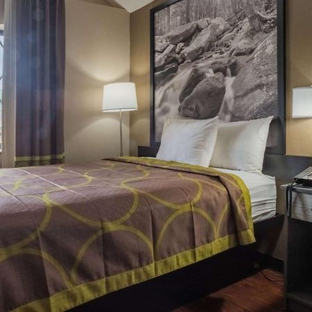 Super 8 By Wyndham Downtown Gatlinburg At Convention Center Hotel Ngoại thất bức ảnh